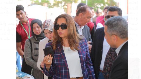 محافظ دمياط: نحرص على التعاون مع الجهات المختلفة لفتح أسواق جديدة لمنتجات صغار الصناع