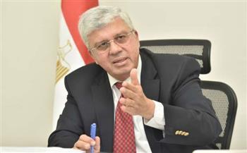   وزير التعليم العالي يصدر قرارًا بغلق كيان وهمي بالإسكندرية يعمل دون ترخيص
