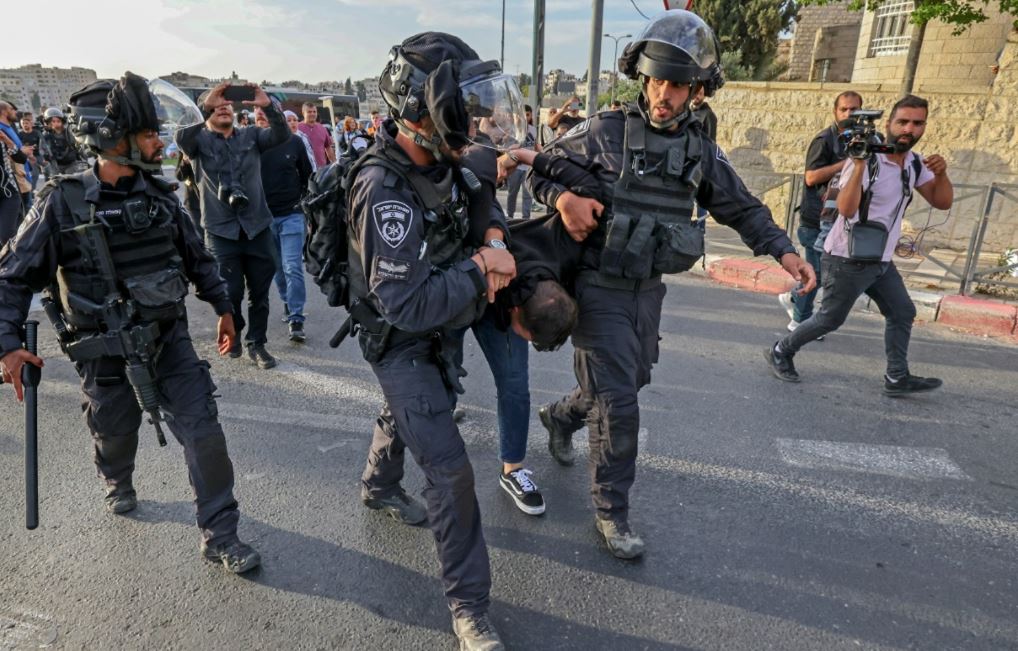 "الوطن": على المجتمع الدولي اتخاذ مواقف حاسمة لوقف جرائم الاحتلال الإسرائيلي