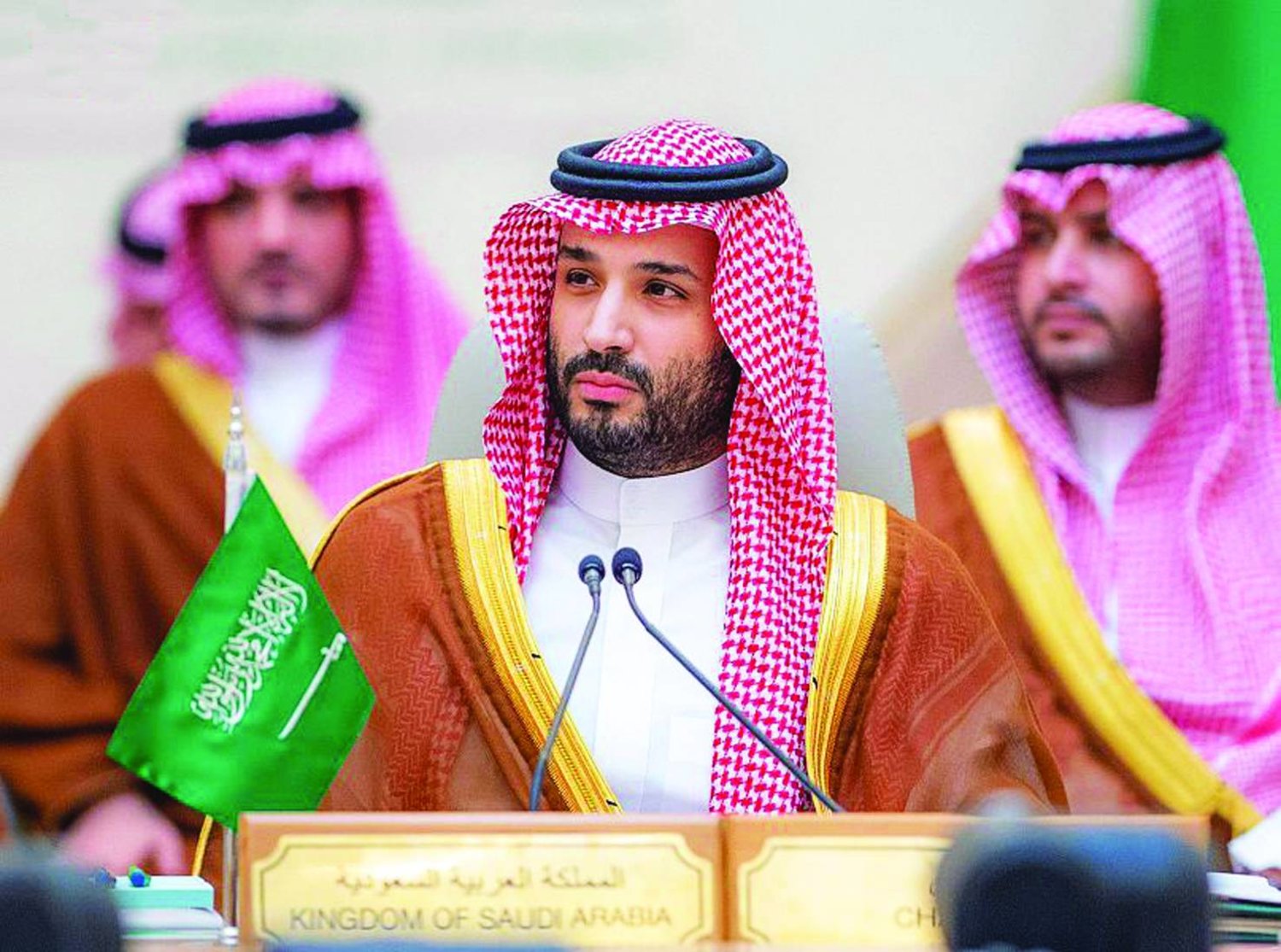 ولي العهد السعودي يترأس وفد بلاده في "القمة الخليجية" بالدوحة