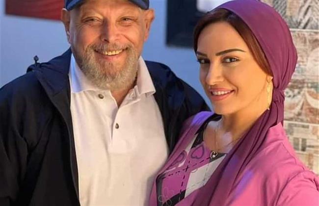 ريهام عبدالغفور ناعية والدها: "روحي اتكسرت"