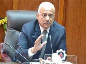 محافظ السويس يبحث تفعيل منظومة التأمين الصحي الشامل داخل المحافظة