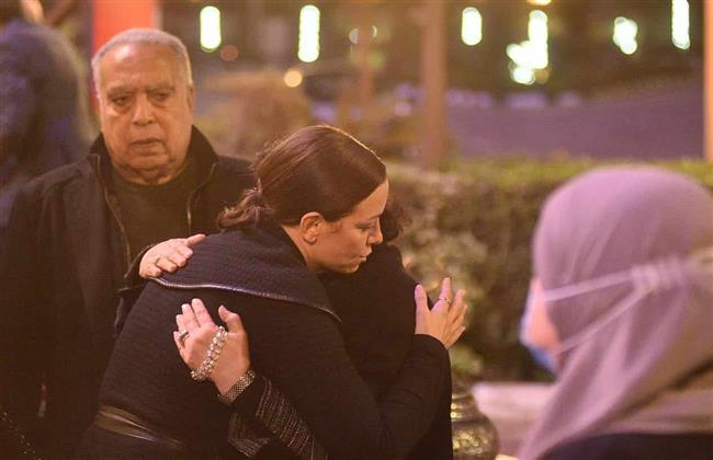 بالصور| بدء عزاء أشرف عبدالغفور بحضور نجوم الفن 