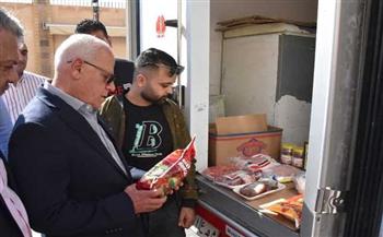   محافظ بورسعيد يتفقد أحد منافذ البيع المتنقلة ضمن مبادرة "تخفيض الأسعار"