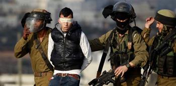   الاحتلال يعتقل 42 فلسطينيا من الضفة بينهم امرأة وطفل