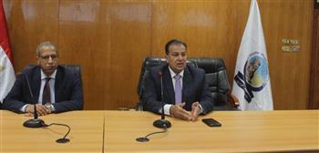 المشاركة الطلاب في الانتخابات الرئاسية.. رئيس "جنوب الوادي" يلتقي وكلاء الكليات 