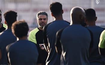الكونفدرالية.. معتمد جمال يعقد جلسة خاصة باللاعبين استعدادا لمواجهة ساجرادا