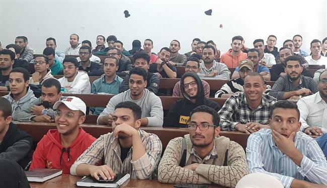 ورشة عمل عن "المشروعات القومية في ظل الجمهورية الجديدة" بجامعة جنوب الوادي