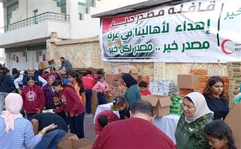   500 كرتونة مستلزمات طبية ومواد غذائية ومياه وبطاطين وملابس من مصر خير لأهل غزة 