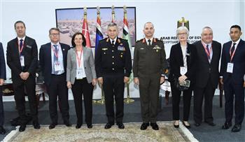   لقاءات ثنائية مكثفة لقادة الأفرع الرئيسية وكبار قادة القوات المسلحة على هامش اليوم الثاني "إيديكس 2023 "