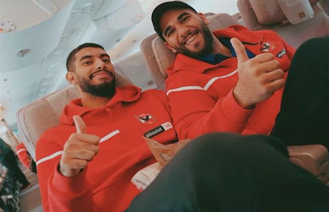 بعثة " رجال يد الأهلي " تطير  إلى الإمارات لخوض السوبر المصري أمام الزمالك