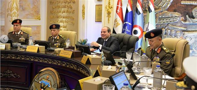 الرئاسة تنشر صورا لحضور السيسي اختبارات كشف الهيئة لطلبة الكليات العسكرية