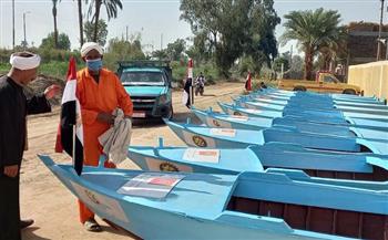   محافظ قنا يشهد تسليم 100 مركب صيد لصغار الصيادين 