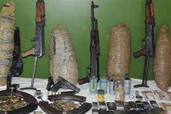 ضبط 31 سلاحا ناريا وتنفيذ 423 حكما قضائيا متنوعا في حملة أمنية موسعة بأسيوط
