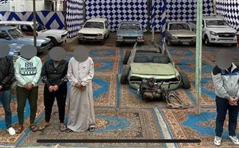 ضبط تشكيل عصابي بالقاهرة لقيامه بسرقة سيارة أحد الأشخاص بأسلوب انتحال الصفة