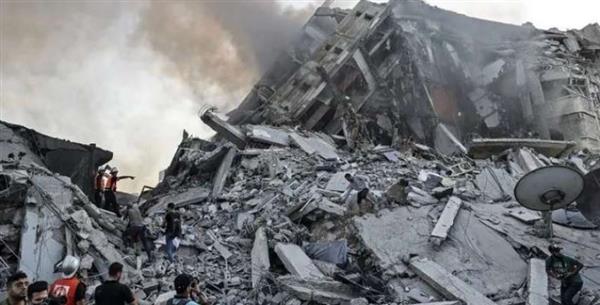 «القاهرة الإخبارية»: غارة للاحتلال الإسرائيلي تستهدف غرب مخيم النصيرات وسط غزة
