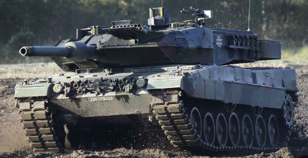 صحيفة: إسبانيا سترسل ما بين 4 و6 دبابات "ليوبارد" إلى أوكرانيا