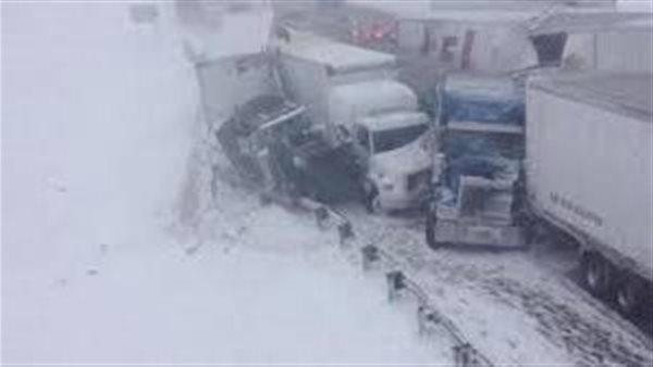 عاصفة جليدية تتسبب بحوادث سير في ولايات أمريكية