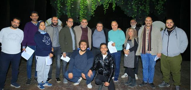 خالد جلال يتابع بروفات عروض المسرح الحديث