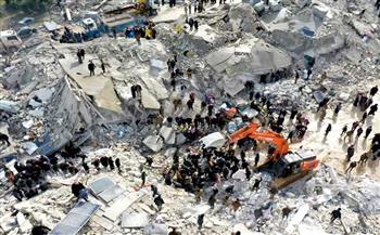  تركيا: إنقاذ 4 أشخاص من تحت الأنقاض بعد 90 ساعة من الزلازل المدمرة