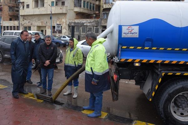 محافظ الإسكندرية: مشروع فصل شبكة الصرف ساهم فى التعامل مع مياه الأمطار