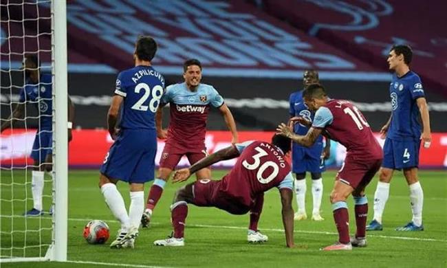 تشيلسي ووست هام يونايتد يتعادلان  بالدوري الإنجليزى الممتاز
