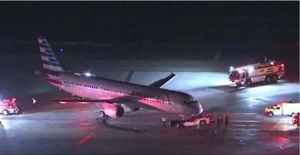 5 مصابين في تصادم طائرة وحافلة بمطار لوس أنجلوس