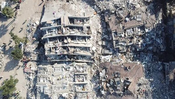 زلزال تركيا.. رجال الإنقاذ البيلاروس ينتشلون ثلاثة ناجين من تحت الأنقاض