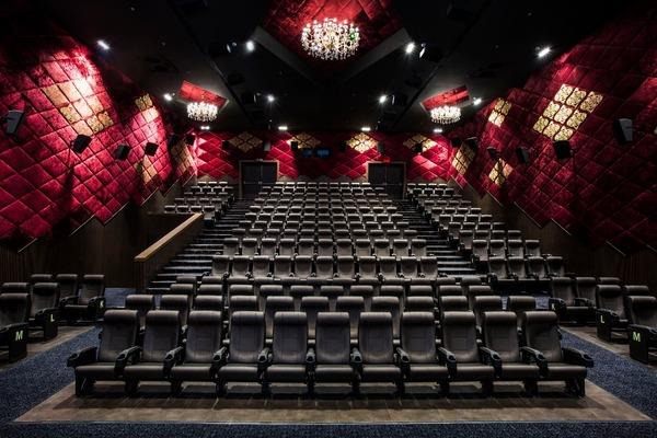 عمرو سلامة: النسبة الأضخم من إيرادات أي فيلم الآن تأتي من سينما المولات