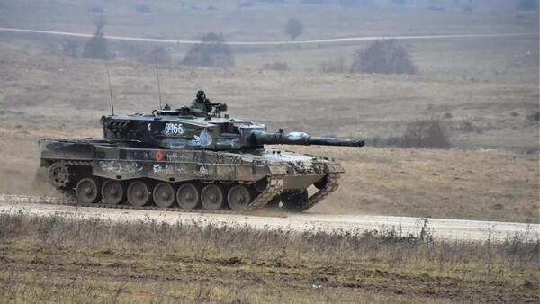 الحكومة البولندية: تم إرسال 250 دبابة من طراز T-72 إلى أوكرانيا