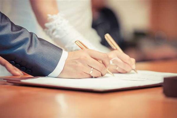 قائمة فحوص المقبلين على الزواج وأسعارها .. التفاصيل