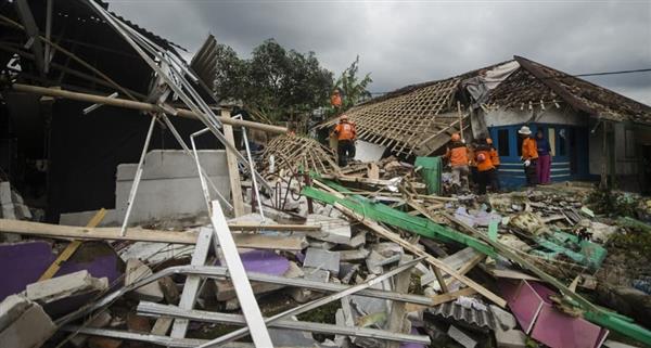 الصحة العالمية تصف الزلزال المدمر بأنه «أسوأ كارثة طبيعية منذ 100 عام»