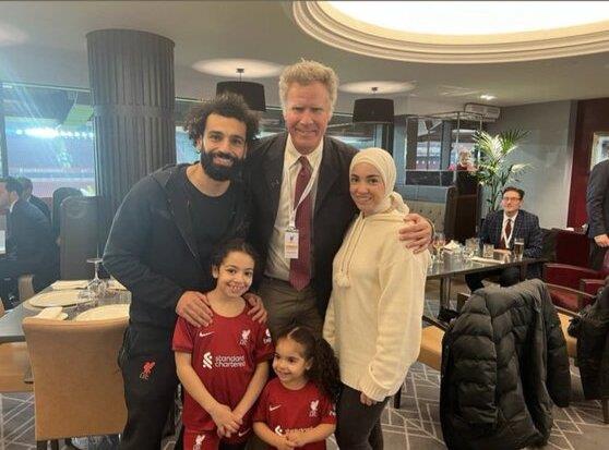محمد صلاح وعائلته فى صور جديدة مع الممثل الأمريكي ويل فيريل
