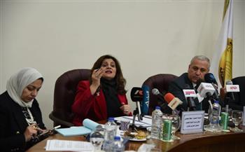   ​وزيرة الهجرة تعقد لقاء موسعا مع رؤساء مجالس إدارة ورؤساء تحرير الصحف القومية