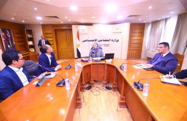 وزيرة التضامن الاجتماعي تستقبل وفدًا من مؤسسة رعاية المسلمين بماليزيا 