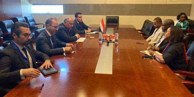 وزير الخارجية يلتقي نظيره الرواندي