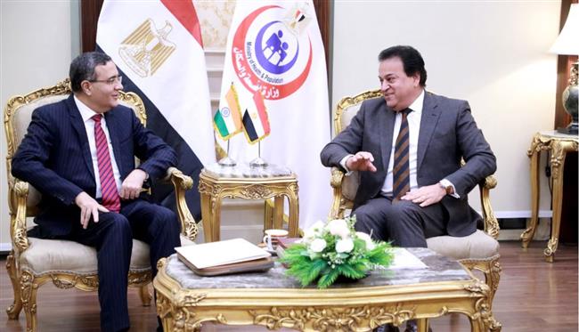 وزير الصحة يبحث تعزيز التعاون مع الجانب الهندى بالقطاع الصحي 