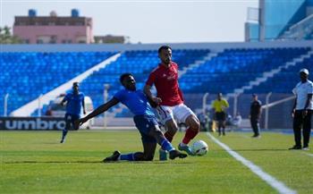 التعادل السلبي يسيطر على مجريات الشوط الأول بمباراة الأهلى والهلال