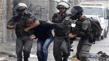   الاحتلال الإسرائيلي يعتدي على فلسطينيين ويعتقل 4 منهم في باب العامود بالقدس