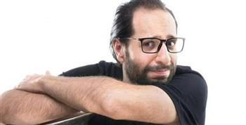 أحمد أمين ينتهي من تسجيل سيرة الدكتور أحمد خالد توفيق في كتاب صوتي 