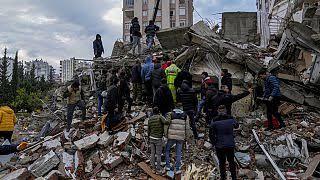   زلزال جديد بقوة ٥.٥ ريختر يضرب وسط تركيا