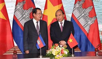   فيتنام وكمبوديا تبحثان سبل تعزيز التعاون الدفاعي والأمني
