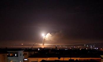   التلفزيون السوري: الدفاعات الجوية تتصدى لصواريخ إسرائيلية في سماء محيط دمشق
