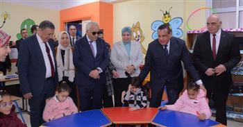 وزيرا التنمية المحلية والتعليم ونائب محافظ البحيرة يتفقدوا مدرسة النور للمكفوفين بدمنهور 
