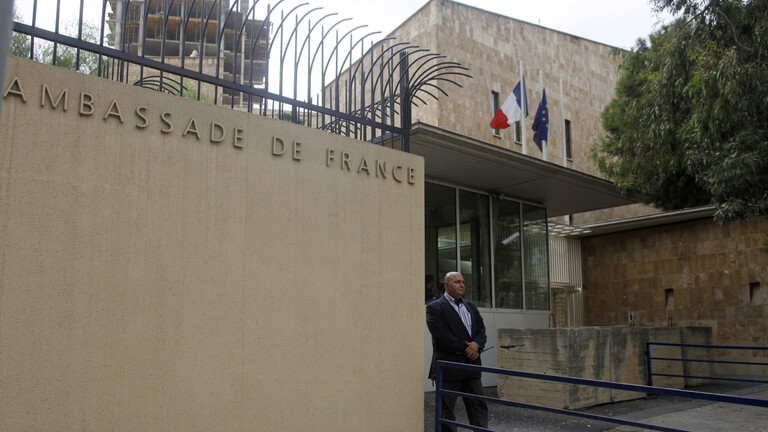 السفارة الفرنسية: دوكان يبدأ زيارة لبيروت لدعم النهوض بقطاع الطاقة بلبنان