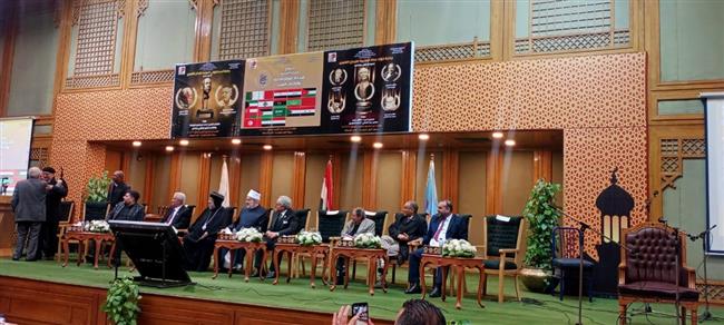 انطلاق مؤتمر الأدباء والكتاب العرب بحضور رؤساء اتحادات الكتاب في الوطن العربي و"الضوينى"و"ارميا" وطلال حيدر