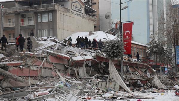 ارتفاع حصيلة ضحايا الزلزال في تركيا إلى 41 ألفا و20 شخصا