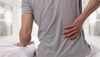 10 أعراض تحذيرية قد تكشف أمراض الكلى مبكرًا.. لا تتجاهلها         