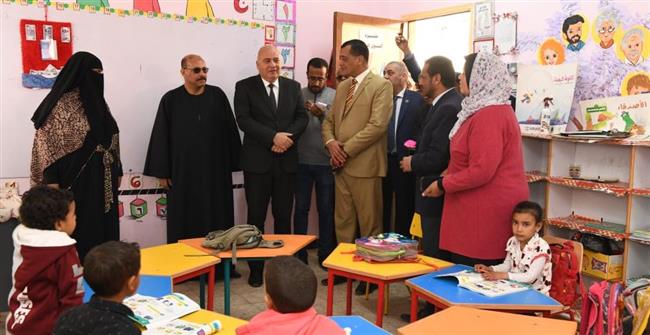 محافظ قنا يفتتح مدرسة الشهيد فتحي سليم بفرشوط ضمن حياة كريمة 