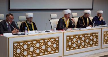"الشؤون الإسلامية الإماراتية" و"إدارة مسلمي روسيا الاتحادية" يوقعان مذكرة لتعزيز التعاون